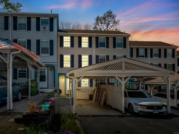 51 Rising Trail Drive #51, Middletown, CT 06457