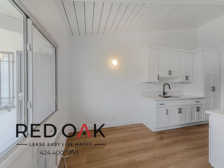 7525 Crenshaw Blvd #7 — Photo 8