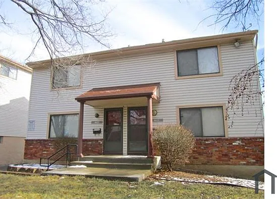 2 bed, 1000 sqft, $1,050 — Photo 4