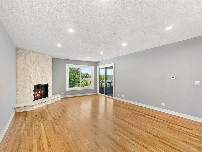 1365 N Sterling Ave #208B — Photo 2