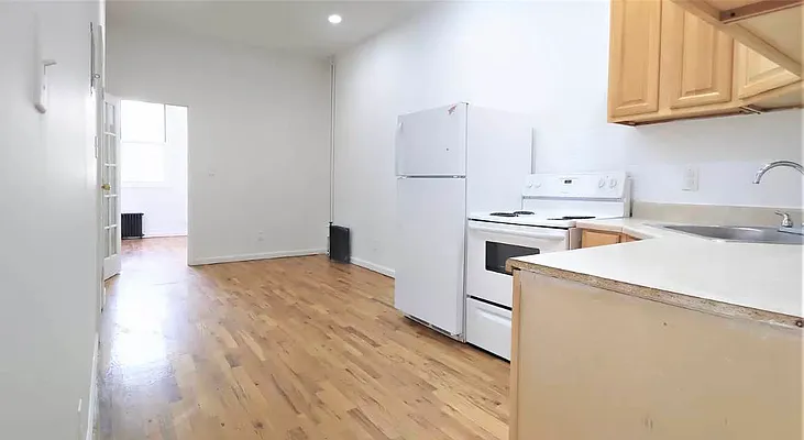 Rented by Coda Real Estate NYC | media 9