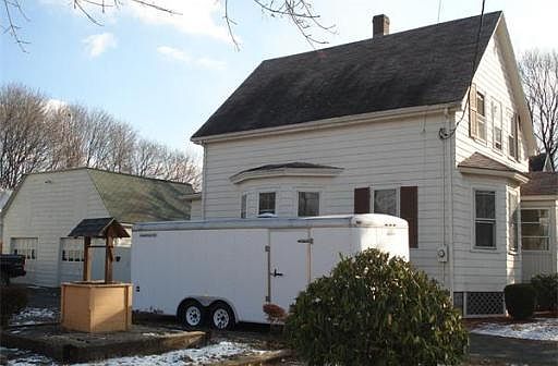 5th image of 193 Essex St