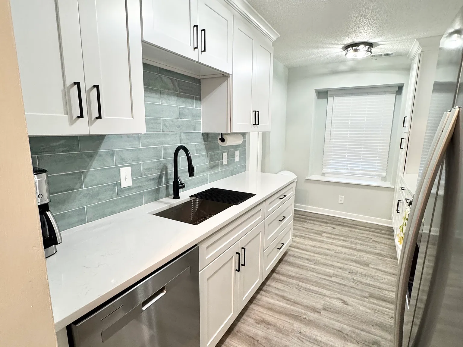 2 bed, 1.5 bath, 1000 sqft, $1,895 — Photo 3