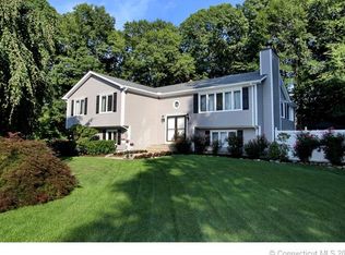 173 Tanglewood Cir, Milford, CT 06461
