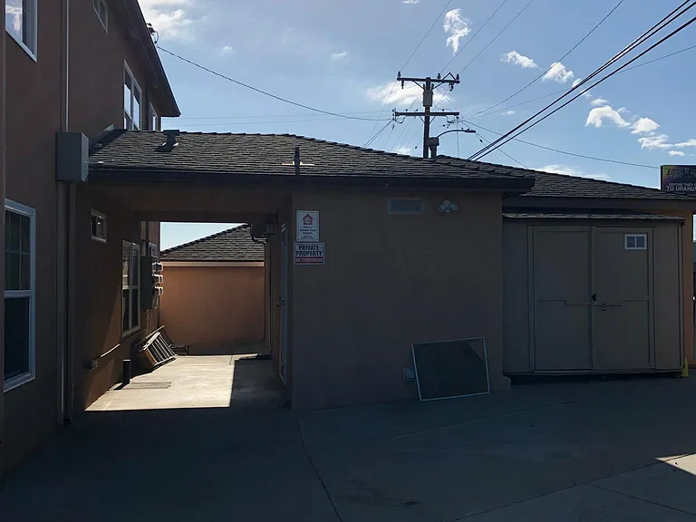 2502 W Via Corona #1/2 — Photo 83