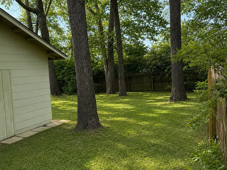 5555 Wayneland Dr — Photo 18