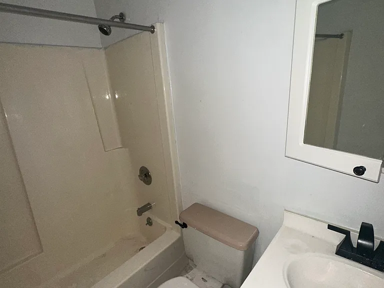 89 Wolfs Ln #5 — Photo 7