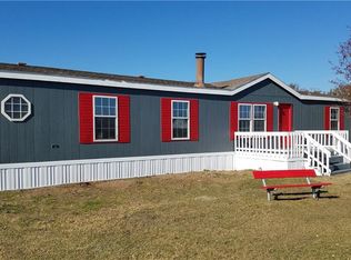 9486 Rodeo Dr, Terrell, TX 75160