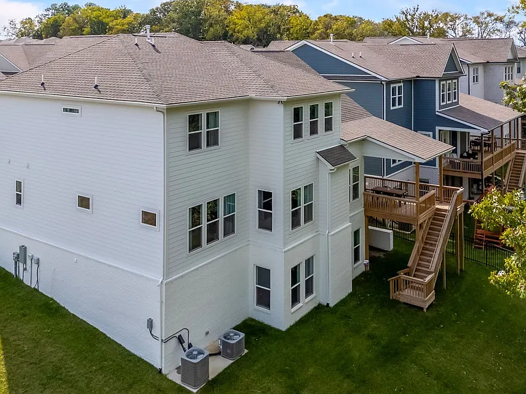 2056 Braidwood Ln — Photo 72
