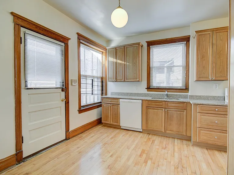 848 W Waveland Ave #3 — Photo 2
