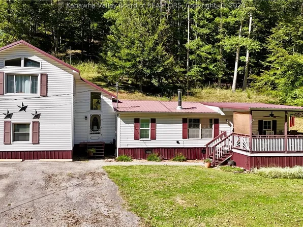 916 Honeycutt Rd, Fraziers Bottom, WV 25082