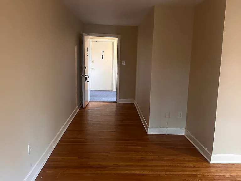 198 Kimberly Ave #7 — Photo 5