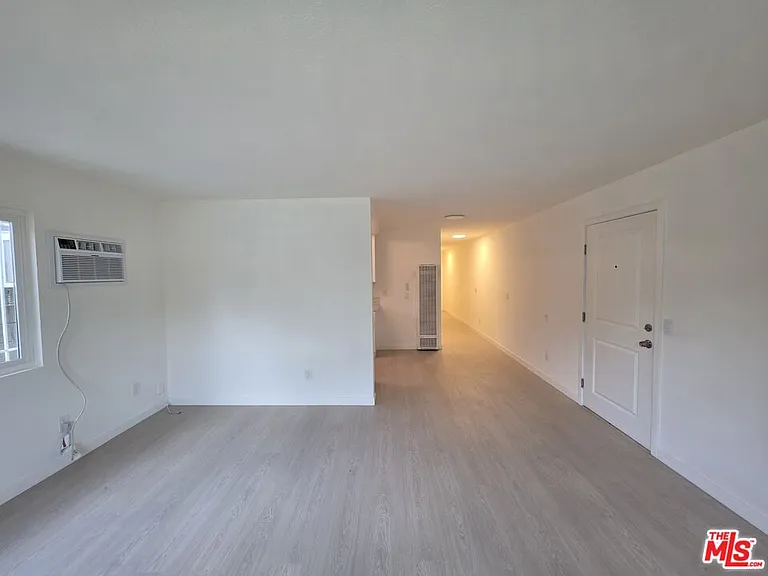 912 N Ridgewood Pl #2 — Photo 28