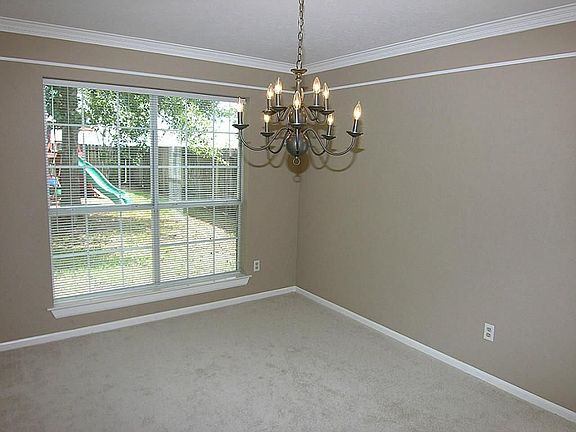 3rd image of 15330 Chestnut Falls Dr