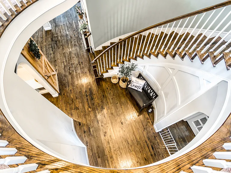 1208 Logan Trl — Photo 21