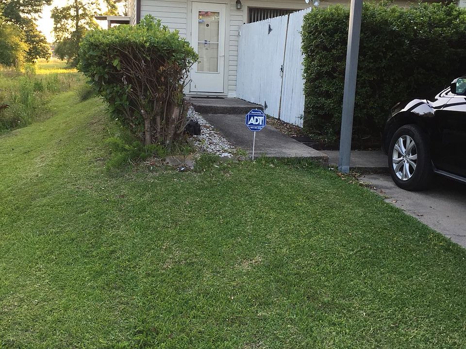 1st image of 1807 Fox Run Dr