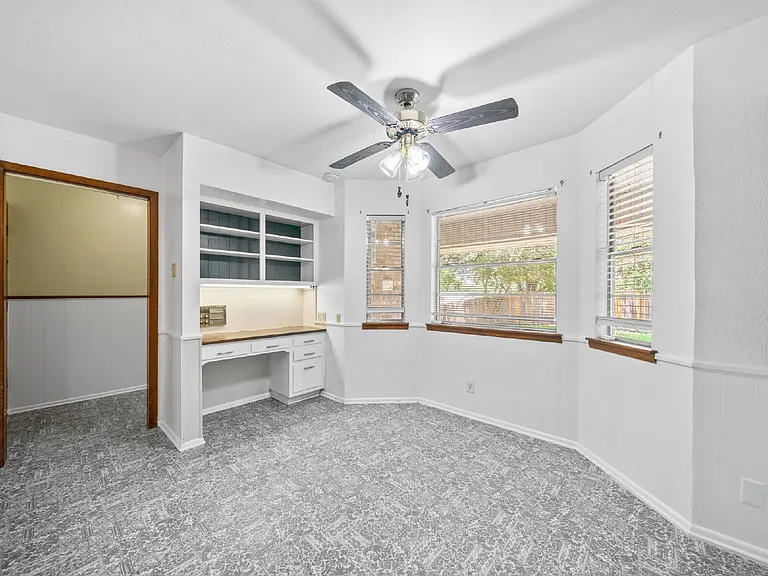 6015 Windhaven Dr — Photo 22