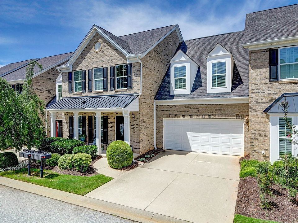1st image of 215 Bickleigh Ct