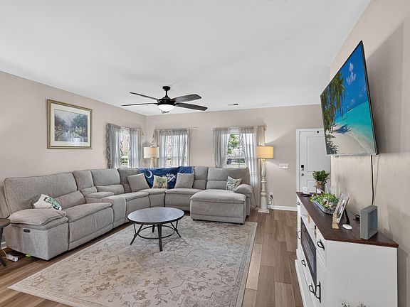 5th image of 268 Torslanda Ln