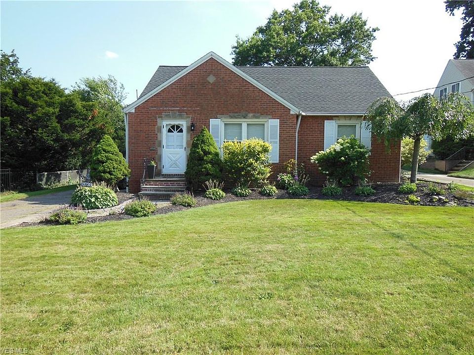 1st image of 21739 Seabury Ave