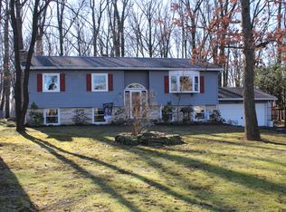 70 Eisenhauer Rd, Myerstown, PA 17067