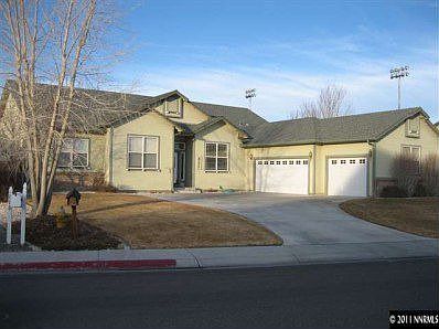 1st image of 890 Mahogany Dr