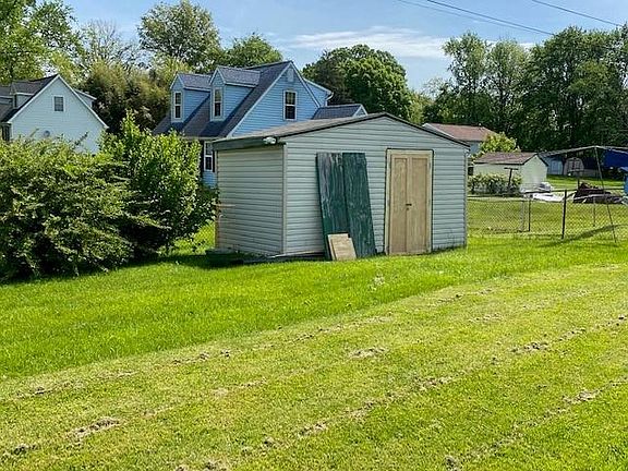 2nd image of 519 Ohio Ct