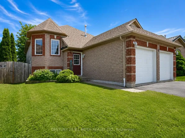 74 Peregrine Rd, Barrie, ON L4M 6P7