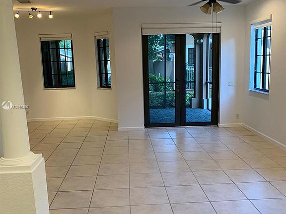 5th image of 2802 Center Court Dr #2-29