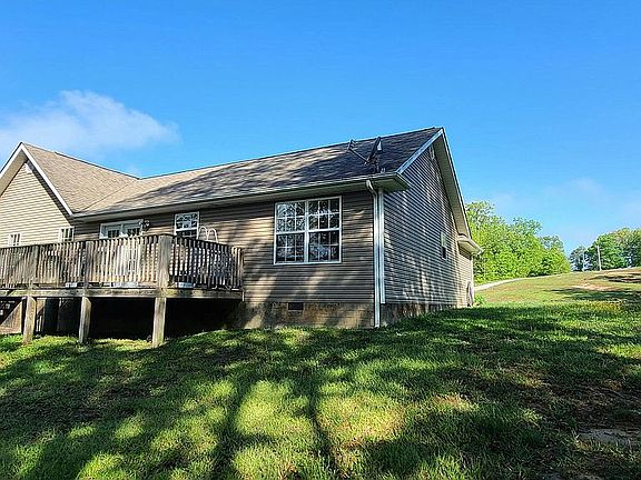 4th image of 1556 E Highway 2792