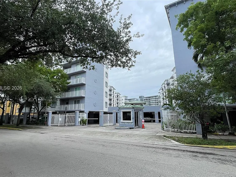2475 NW 16th Street Rd #309 — Photo 3