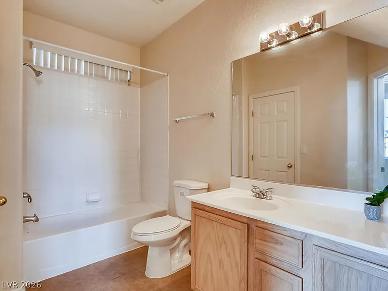 6178 Arbor Valley Ave — Photo 12