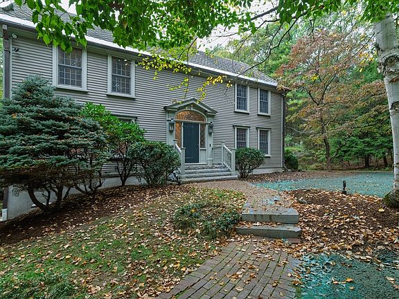 4th image of 67 Morse St