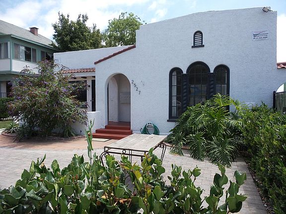 2nd image of 2527 C St
