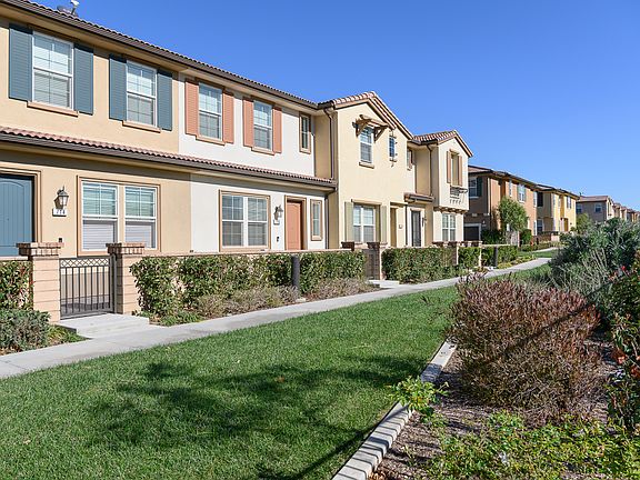 2nd image of 716 N Via Dolcetto