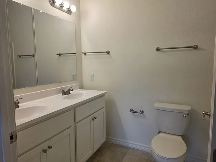 6102 White Oak Dr — Photo 16