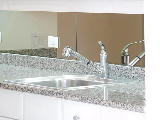 Rented by Renetta Real Estate | media 79