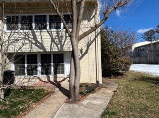 Fairfax Heritage Condo, Annandale, VA 22003