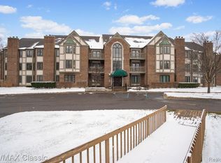 822 Deer Ct #506, Plymouth, MI 48170