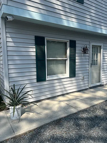 216 Stuart Ave #A Photo 1