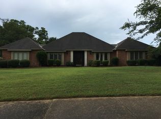 6536 Eastwood Glen Dr, Montgomery, AL 36117