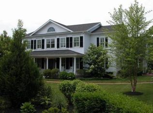 208 Katama Rd, Edgartown, MA 02539