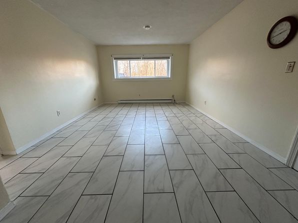 135 Winthrop St APT 3A