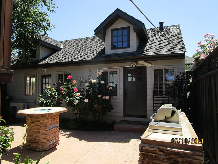 802 Nevada Ave — Photo 1