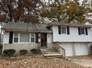 8105 Hedges Ave, Raytown, MO 64138