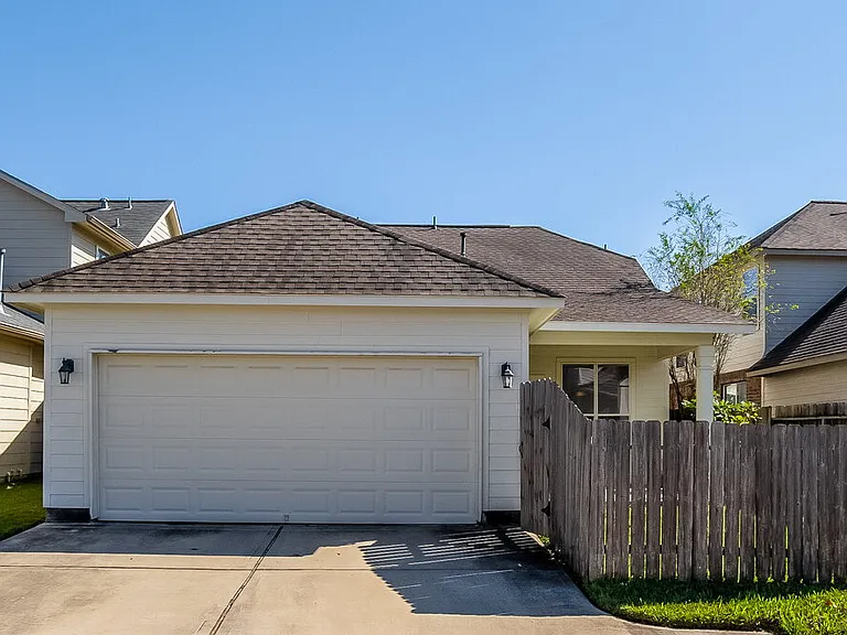 17251 Mitchell Pass Ln — Photo 15