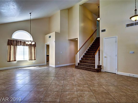 4th image of 1429 Heather Oaks Way