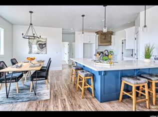 1585 E Cluff Ln, Lake Pt, UT 84074