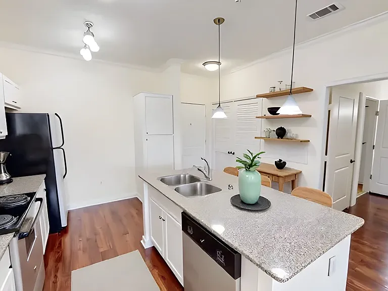 The Reserve Apartments — Photo 46