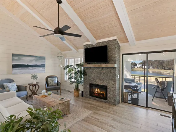 257 Moss Oak Ln, Saint Simons Island, GA 31522